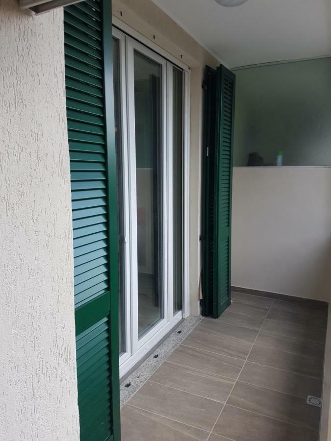 Karina House - Como Bagian luar foto