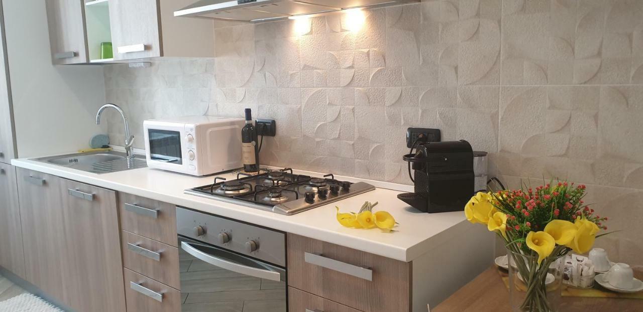 Karina House - Como Bagian luar foto